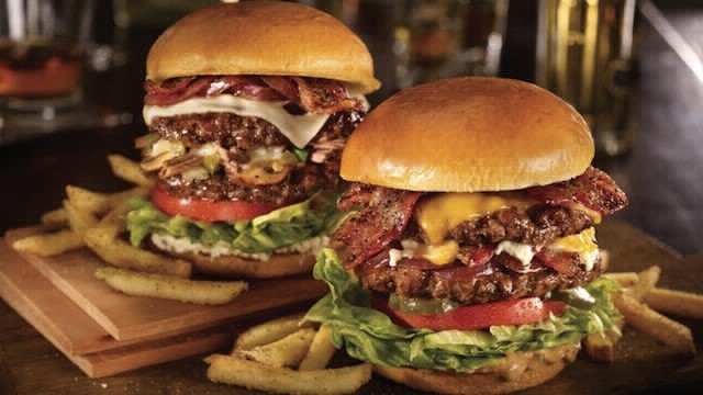 Alerta: Encuentran hamburguesas con restos de ADN humano y de ratas | Internacionales