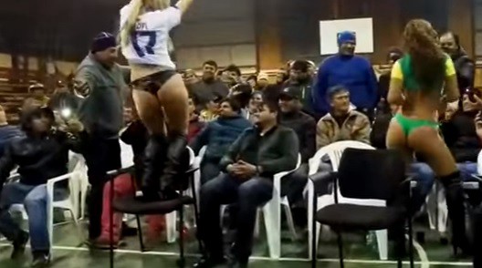 Video: intendente chileno organizó un festejo por el Día del Padre y contrató strippers | Internacionales