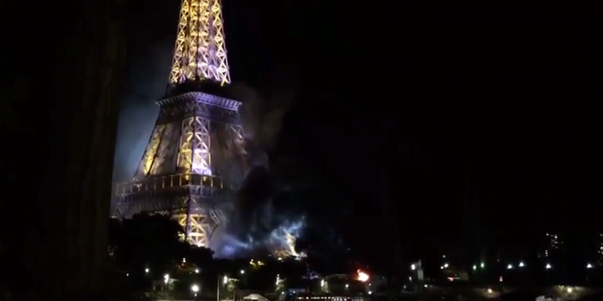Reportan un incendio en la base de la Torre Eiffel | Internacionales