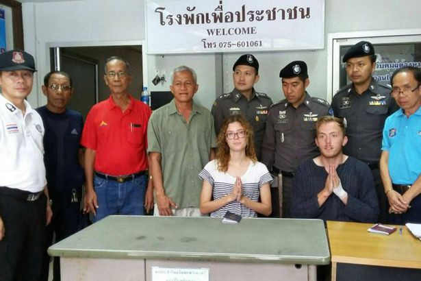 Tailandia: sorprendieron a turistas teniendo sexo en la calle y los obligaron a rezar | Internacionales