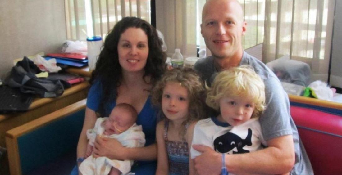 Hallan muerta a una familia que luchaba por la salud de su hija menor | Internacionales