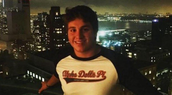 Estudiante de 19 años mata a golpeas a una pareja y se come la cara de una de las víctimas | Internacionales