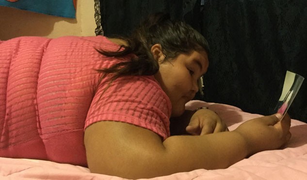 "No puedo parar de comer": el drama de la adolescente de 14 años que pesa 195 kilos | Internacionales