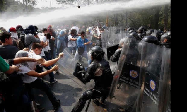 Otro muerto durante las protestas en Venezuela | Internacionales