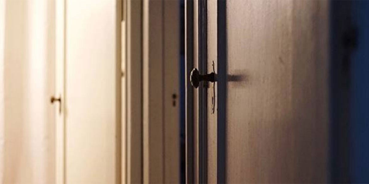 Fue condenado por violar a su suegra enferma de alzheimer: "Estaba borracho y me equivoqué de habitación" | Internacionales