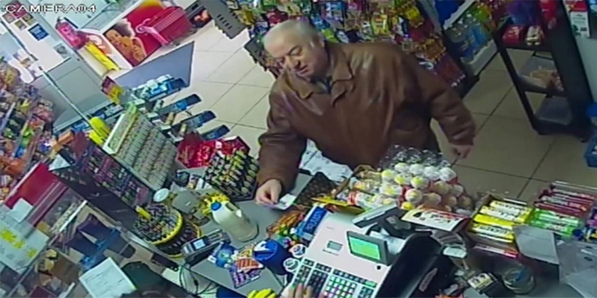 El exespía ruso Sergei Skripal y su hija fueron envenenados con un poderoso gas químico | Internacionales