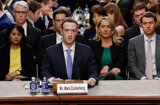 Zuckerberg habló en el Congreso de EE.UU. por la filtración de Facebook: "Fue mi error" | Internacionales