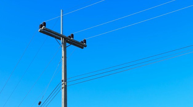 Murieron 15 personas electrocutadas al caer un cable de alto voltaje | Internacionales