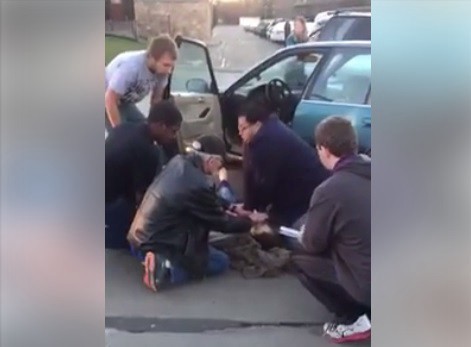 El viral que nos conmueve: Este hombre le hace RCP a una joven embarazada y le salva la vida | Redes