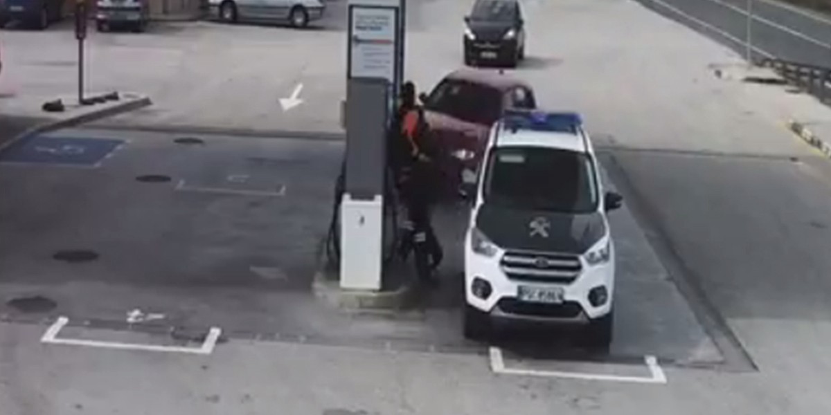 España: la impactante maniobra de un conductor para evitar un choque fatal | Redes