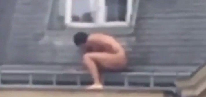 "Soy el ninja desnudo": atrapó a un ladrón que intentaba robarle la camioneta | Redes