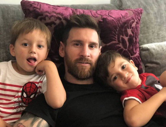 Messi también la rompe en Instagram: inventó un meme con la cara de sus hijos | Redes