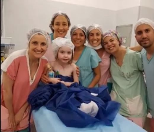 Médicos y enfermeros viralizan una campaña para cumplirle el sueño a una pequeña paciente | Redes