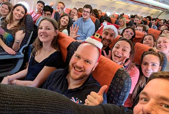 Esta jefa llevó a sus empleados de viaje como regalo de Navidad | Redes