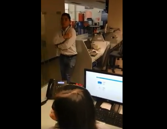 Video: empleados de un banco entran en pánico al grabar el fantasma de una nena | Redes