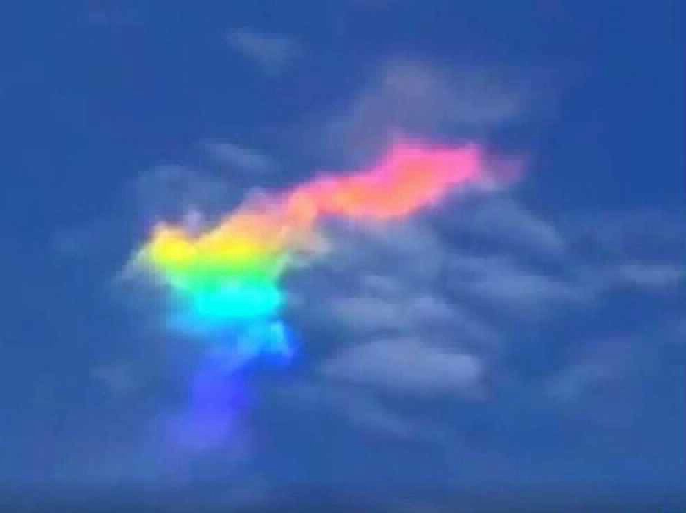 Sorpresa en el cielo: la increíble "nube arcoiris" brasileña | Redes