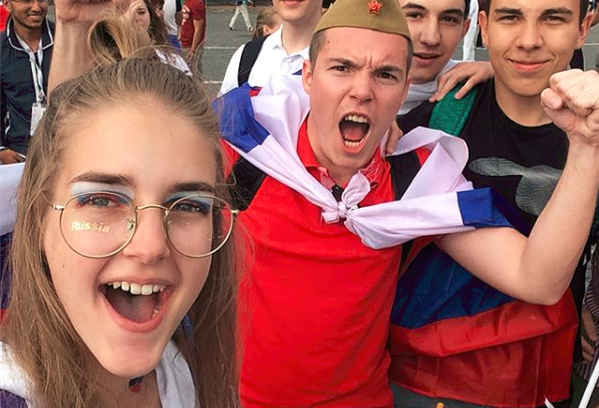 El mensaje de la joven rusa que fue humillada por un hincha argentino | Rusia 2018