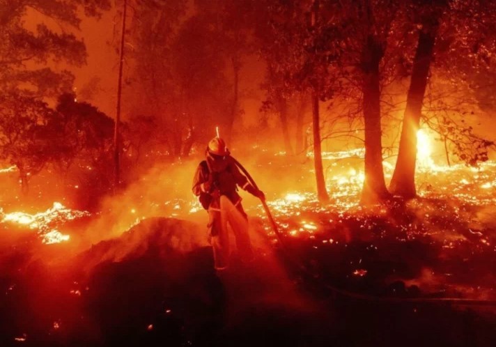 Un brigadista sufrió graves quemaduras durante el combate del incendio en Epuyén | Actualidad