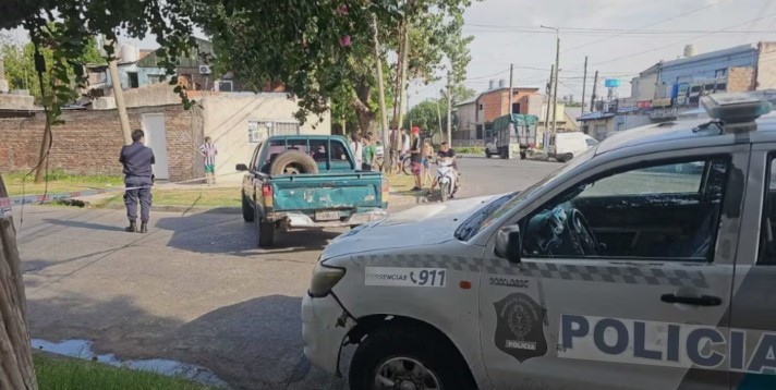 Hallaron muertos a una pareja y su hijo: investigan un posible doble crimen seguido de suicidio | Actualidad