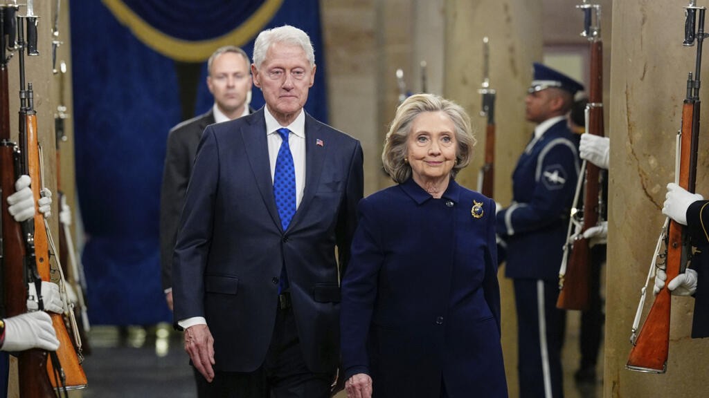 Hillary Clinton acusó a Donald Trump de orquestar un "encubrimiento" en relación con el caso Epstein | Internacionales