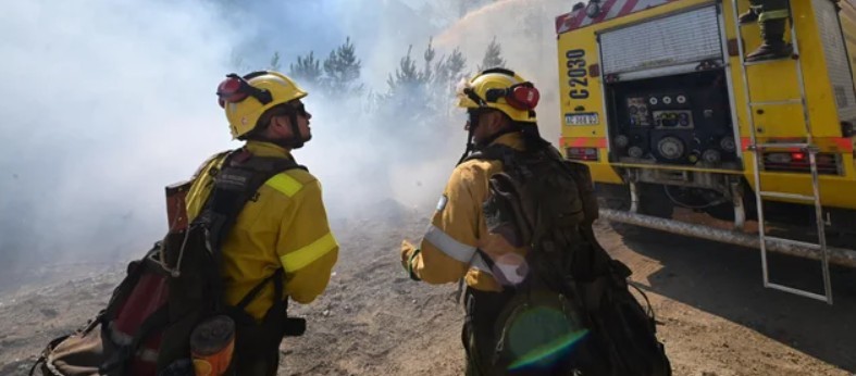 “El incendio en Puerto Patriada está contenido en un 85 por ciento”, dijo el gobernador Torres | Actualidad