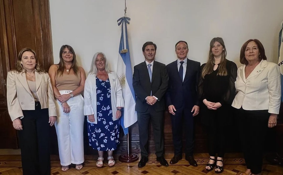 Senado: se conformó el interbloque “Impulso País” con cinco aliados del Gobierno | Política