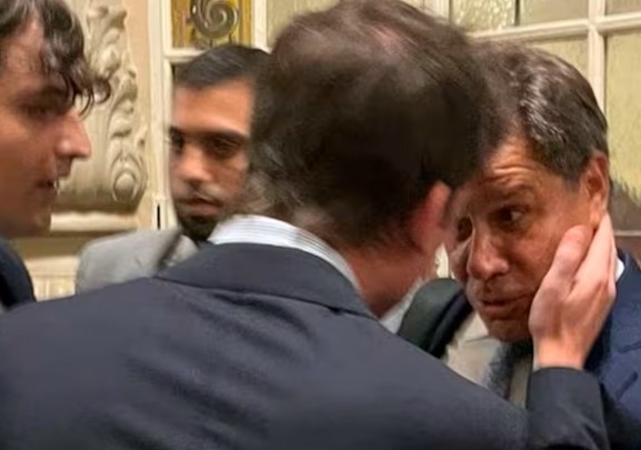 Confirman el sobreseimiento de Santiago Caputo en la causa por amenazas iniciada por Facundo Manes | Política