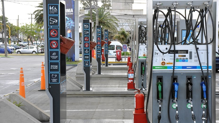 El Gobierno volvió a postergar parte del aumento a los combustibles | Economía