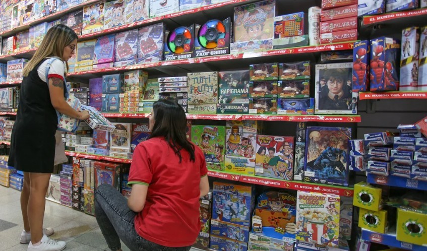 En medio de un consumo más cauteloso, las ventas de juguetes cayeron 7% para Navidad | Economía