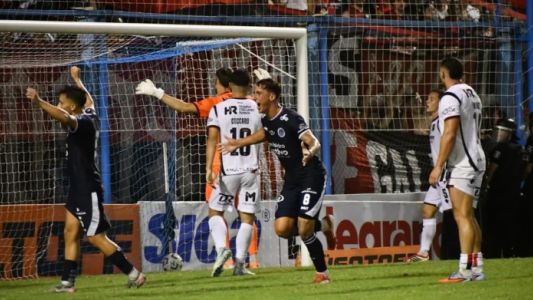 Newell’s fue sorprendido, cayó con Acassuso y fue eliminado en 32avos. de final de la Copa Argentina