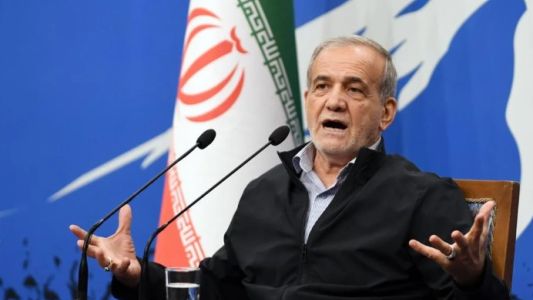 Irán promete represalias y llama a la unidad nacional tras tensiones internas