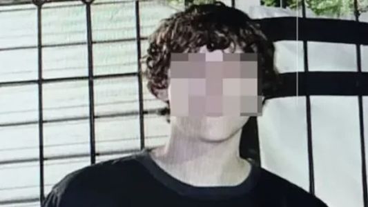 San Cristóbal: allanaron la casa del adolescente que fue armado al colegio y mató a un estudiante