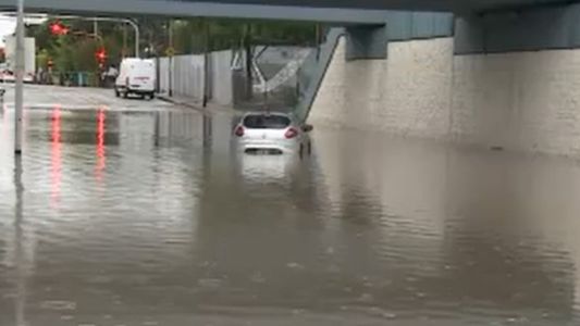 Temporal en el AMBA: calles anegadas y más de 11 mil usuarios sin luz