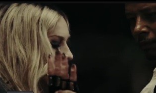 Madonna, en un pueblo fantasma