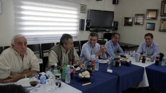 Macri prometió que seguirán las paritarias y se modificará Ganancias