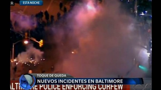 Desafían el toque de queda en Baltimore y hay protestas en varias ciudades de EE.UU.
