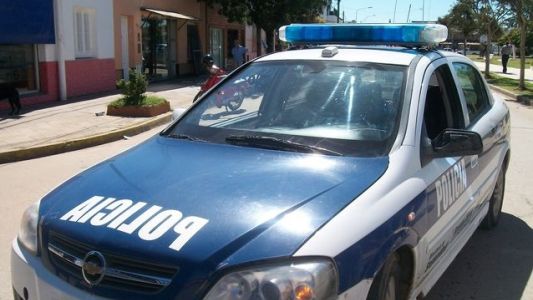 Brutal asalto: golpearon a jubilada, ataron al hijo y le tiraron repelente en los ojos