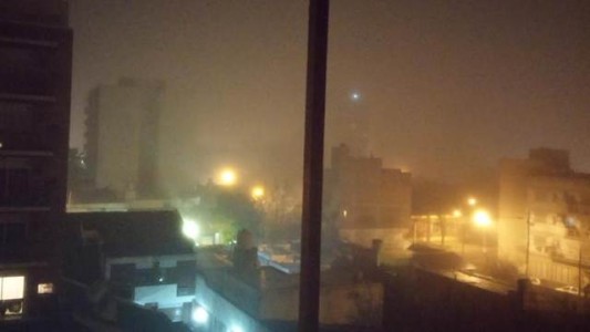 Se espera un día fresco con mucha niebla a la mañana