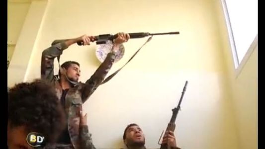 Al menos veintitrés muertos tras un ataque del Ejército Islámico en Libia