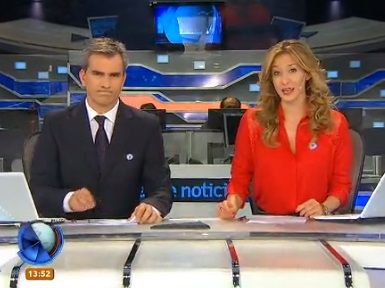 Telefe Noticias a las 13 / Bloque 2 / 21/05/2015