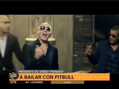 Pitbull presentó el nuevo video de su canción "Piensas"
