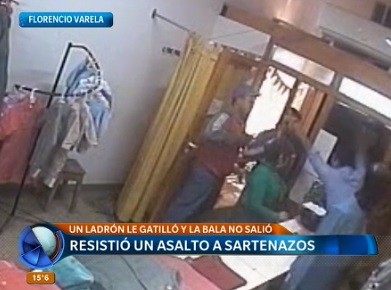Video: resistió un asalto a sartenazos en Florencio Varela