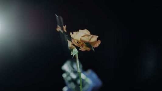 Robot japonés imita los movimientos de un maestro samurai