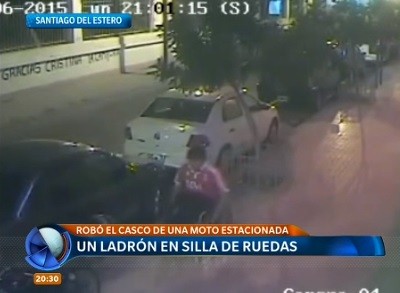 Video: un ladrón en silla de ruedas infraganti