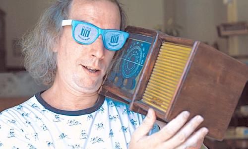 Golazo: Capusotto también la rompe en la cancha