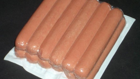 Estuvo cuatro días preso por robar dos paquetes de salchichas