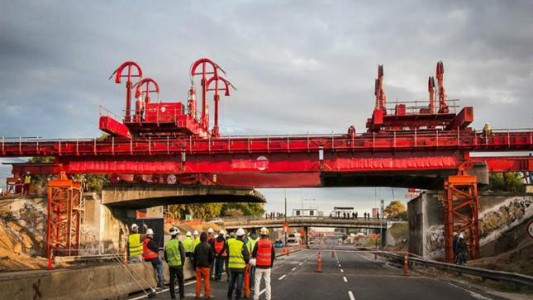 Video: así se demolió un puente sobre la General Paz