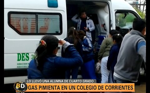 Gas pimienta en un colegio de Corrientes