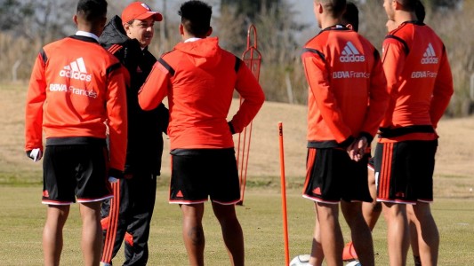 Gallardo confirmó la incorporación de Alario y adelantó que podría volver "Lucho" González