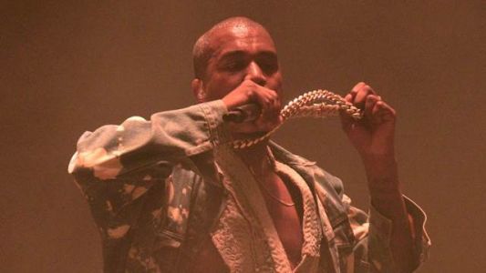 Kanye West cantó Bohemian Rhapsody, desafinó y se olvidó la letra